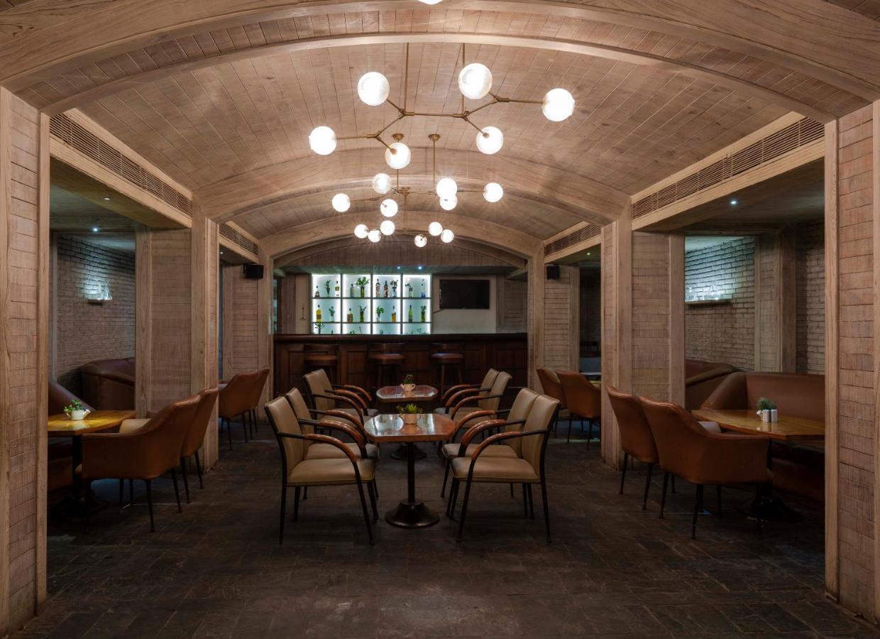 Hotel Crystal Palace Meerut Zewnętrze zdjęcie