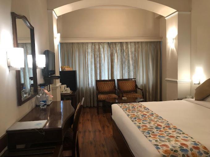 Hotel Crystal Palace Meerut Zewnętrze zdjęcie
