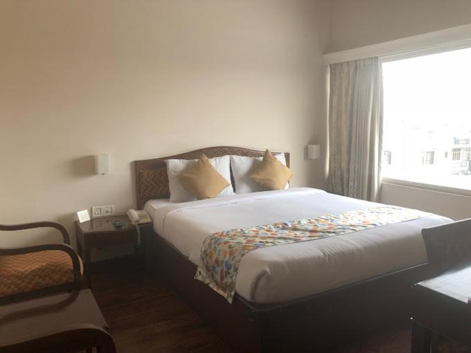 Hotel Crystal Palace Meerut Zewnętrze zdjęcie